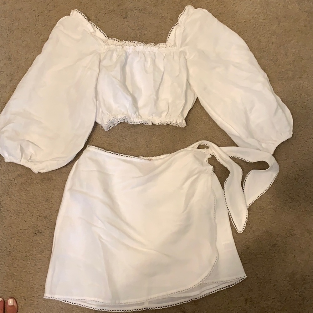 Show me your mumu white top and matching skirt set